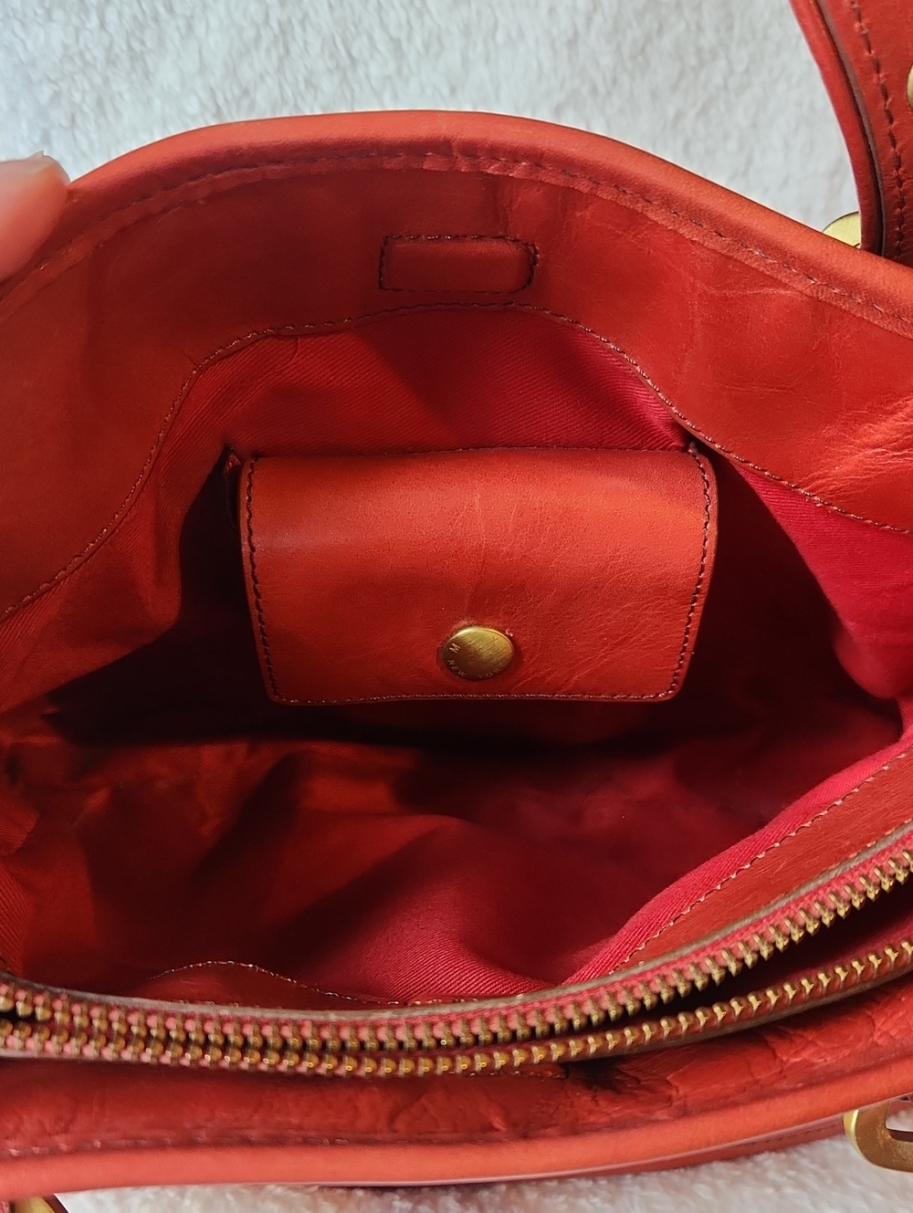Vintage MAXX NEW YORK, Red Glossy, Red Cow Leather Y2K, 90s , Hand Bag - Picture 7 of 15
